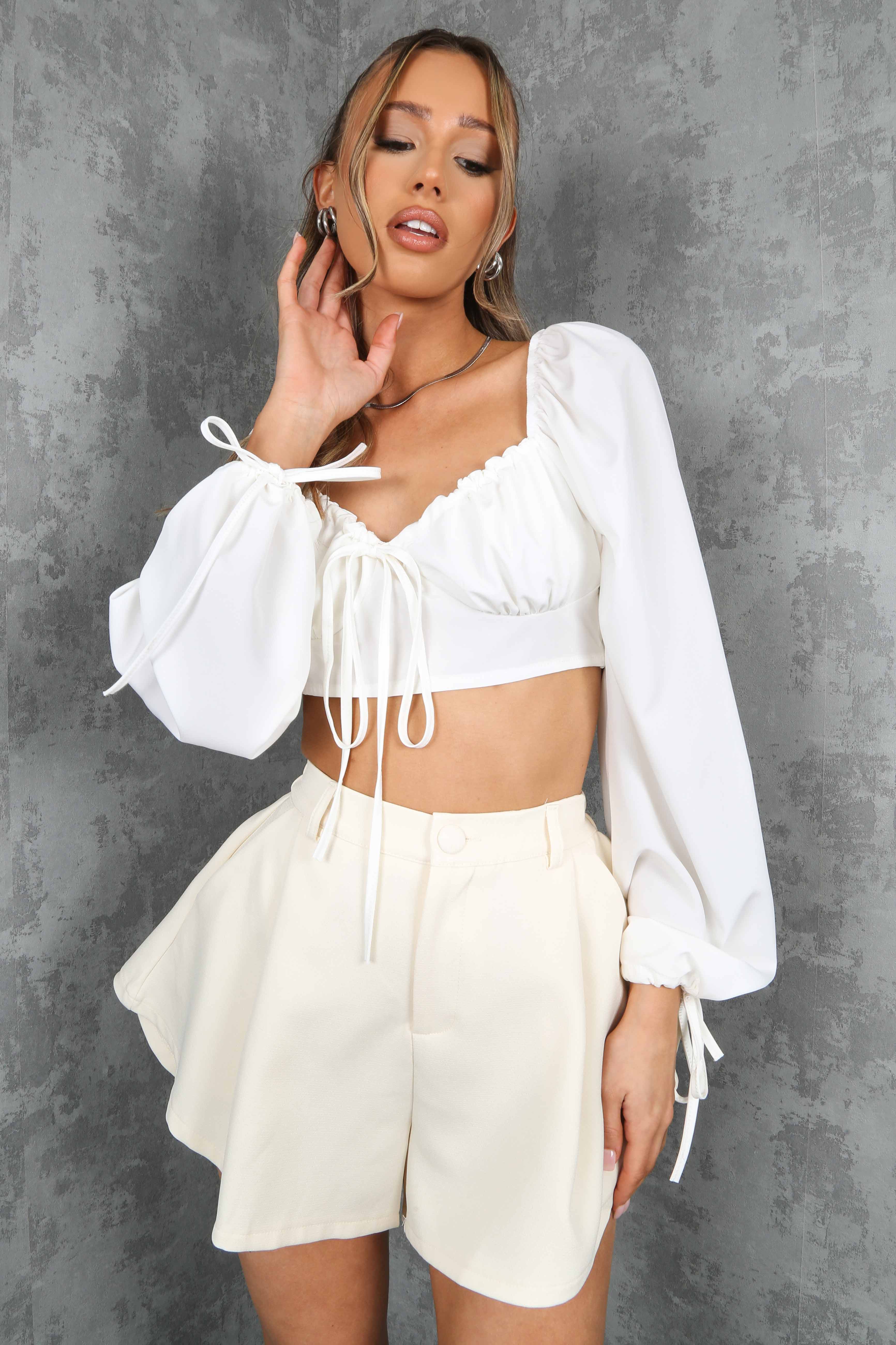 Full Sleeves Boxy White Crop Top – Styched Fashion