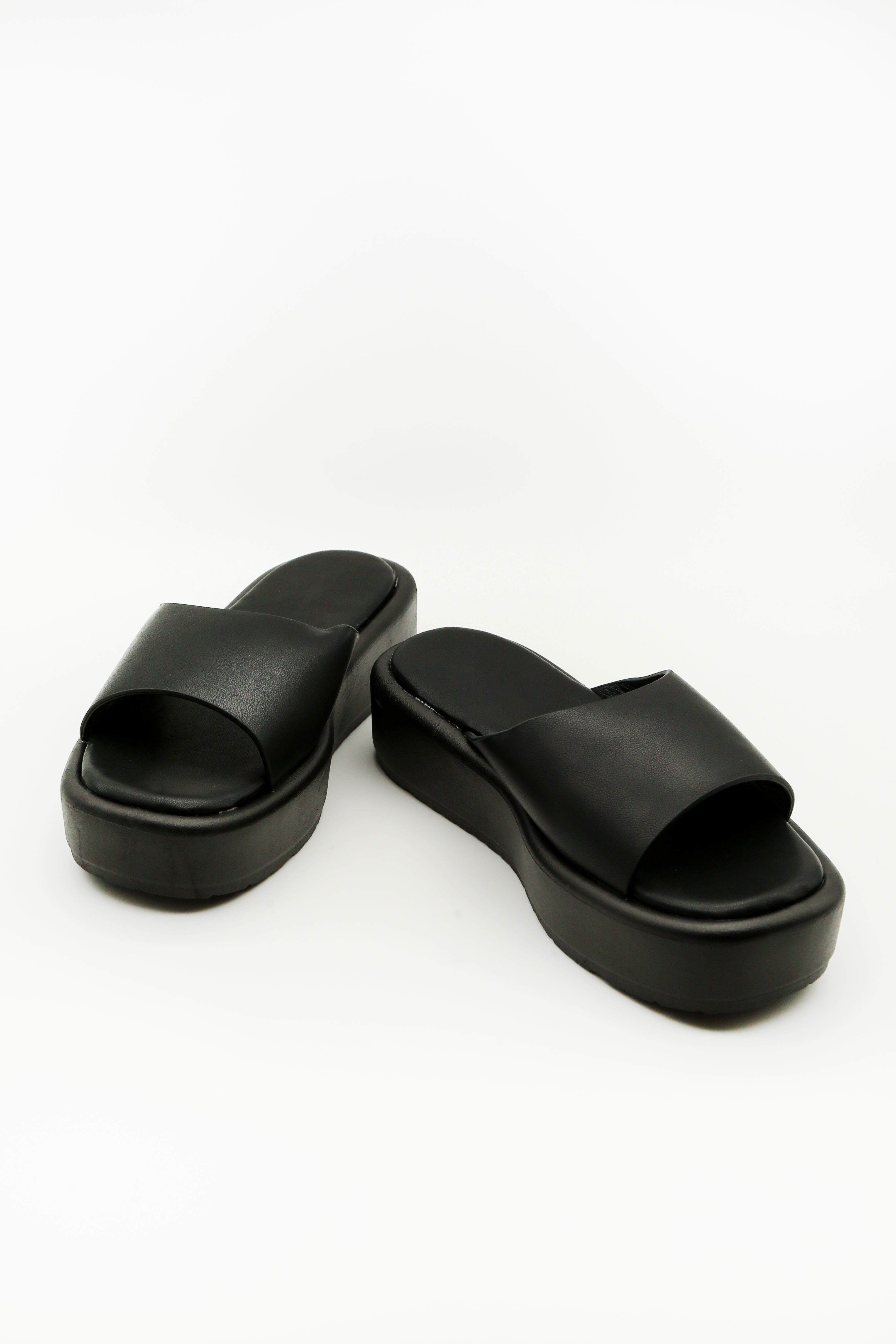 Steve Madden Slinky - Black Platform Slides - '90s Slide Sandals - Lulus