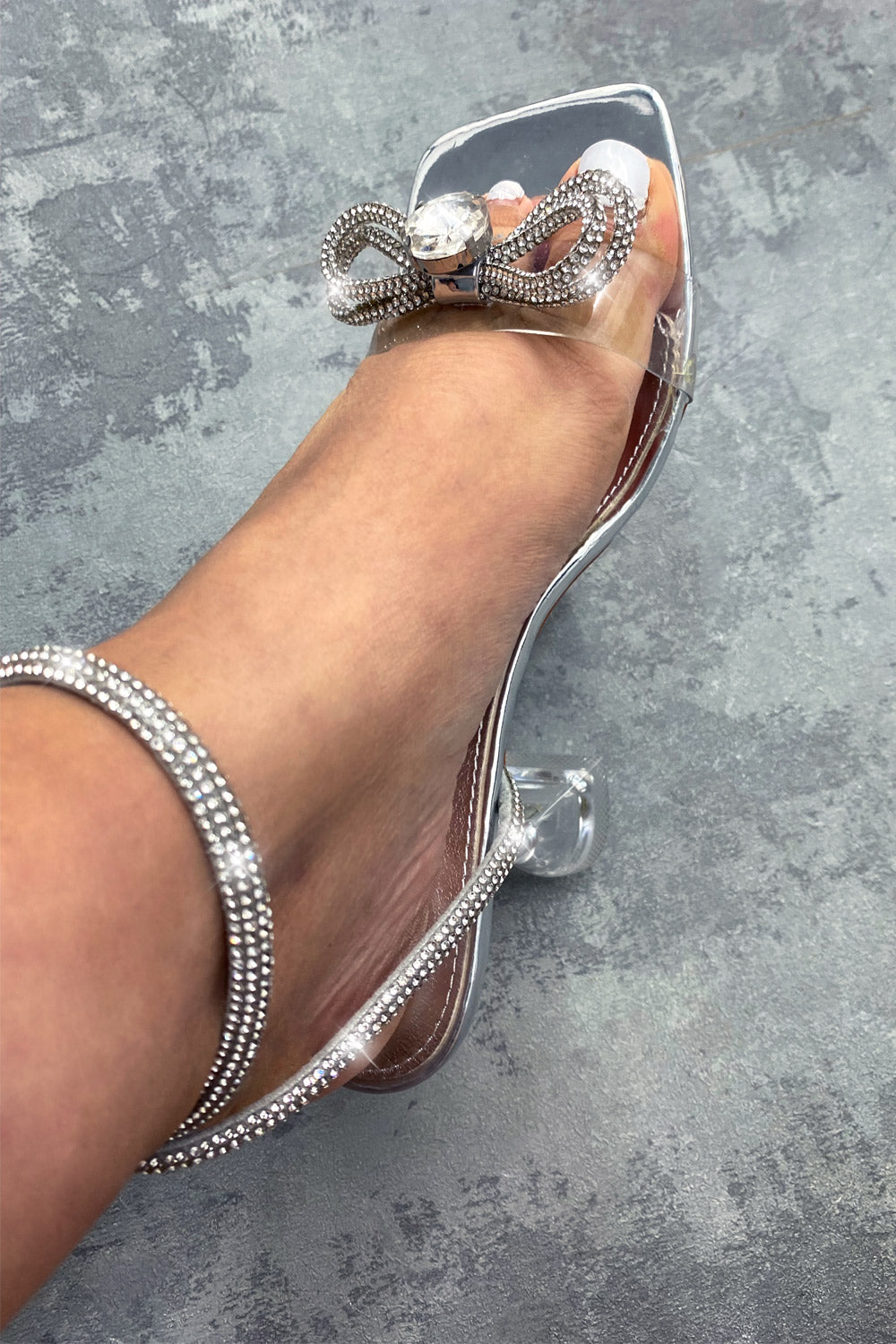 A True Muse Bow Heels in Silver - Frock Candy